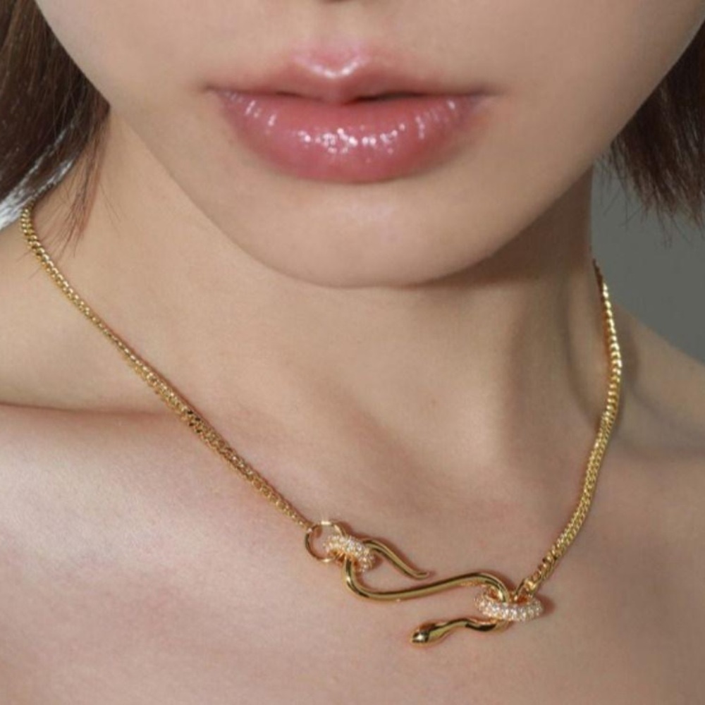 Snake Necklace 18K Gold Luxurious Crystal Stainless Steel for Men Women - Picture 10 of 13